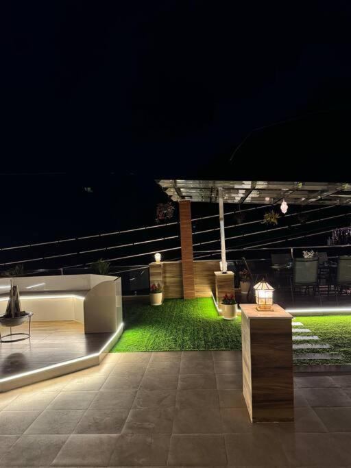 The Sage Villa - Luxury Homestay In Ντεχραντούν Εξωτερικό φωτογραφία