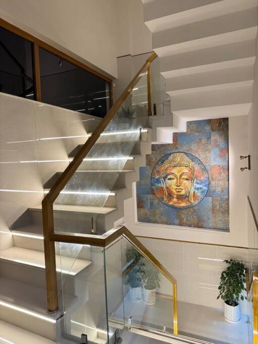The Sage Villa - Luxury Homestay In Ντεχραντούν Εξωτερικό φωτογραφία
