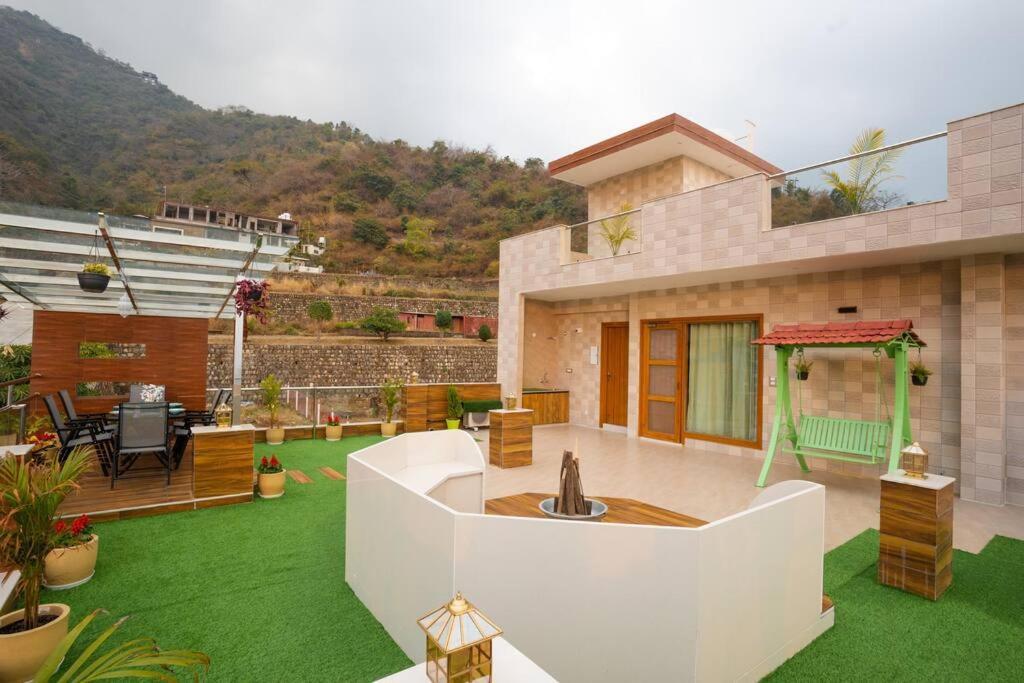 The Sage Villa - Luxury Homestay In Ντεχραντούν Εξωτερικό φωτογραφία